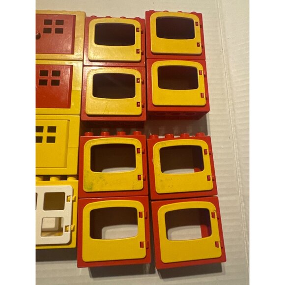 Vintage Lego Duplo 18 Window & Door Pieces Assorted Lot taxi camping - Picture 2 of 9